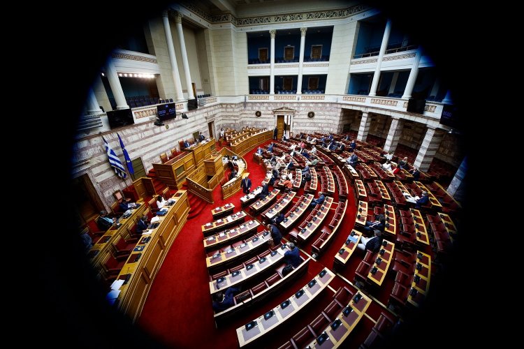 Parliament: Έτσι θα είναι η «νέα» Βουλή μετά τη δημιουργία νέας ΚΟ - Τα προνόμια και η κατάταξη