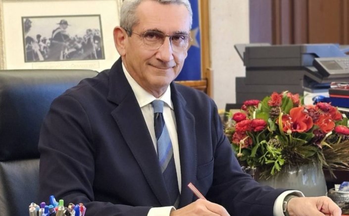 2024 Hatzimarkos Message: Στην εποχή των αλλεπάλληλων κρίσεων, απαντάμε με ανεξάντλητες δυνατότητες. Σε αυτό το Νέο Νότιο Αιγαίο ξημερώνει η νέα χρονιά του 2024 και μαζί μια νέα εποχή δημιουργίας και προόδου 