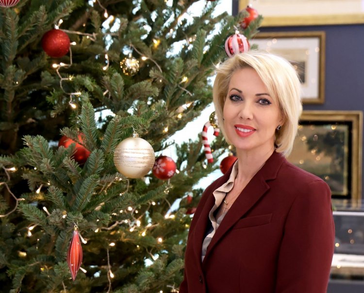 Joyeuses Fêtes! Οι ευχές της Βουλεύτριας Κυκλάδων Κατερίνας Μονογυιού για τα Χριστούγεννα και το Νέο Έτος!