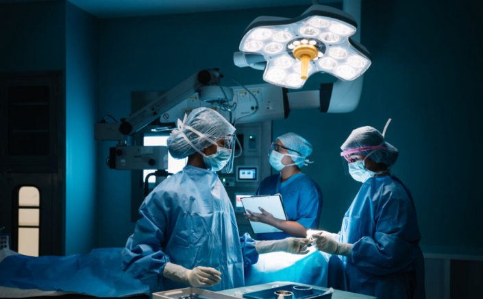 Healthcare Policy: Από σήμερα τα πρώτα απογευματινά χειρουργεία επί πληρωμή, σε δημόσια νοσοκομεία της χώρας