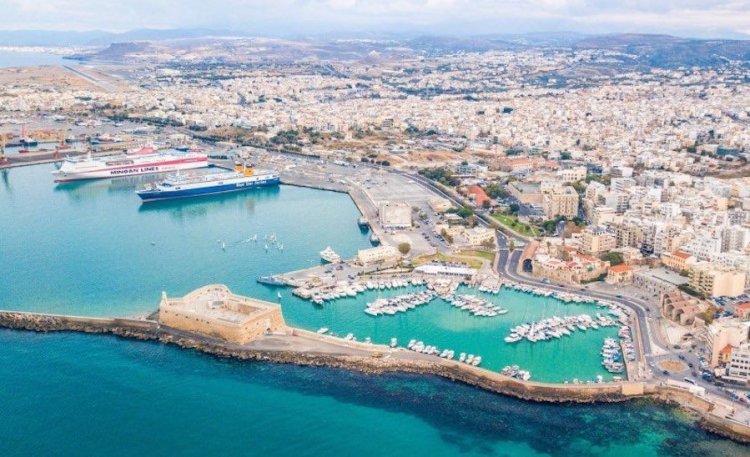Ferry fares set to increase: Ξεκινούν «περιβαλλοντικές» αυξήσεις στα ακτοπλοϊκά εισιτήρια για την Κρήτη