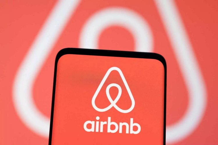 Airbnb changes: Πλαφόν στις άδειες Airbnb σε δημοφιλή νησιά [Μύκονος], έλεγχος από ξενοδόχους και αυστηρότεροι κανόνες