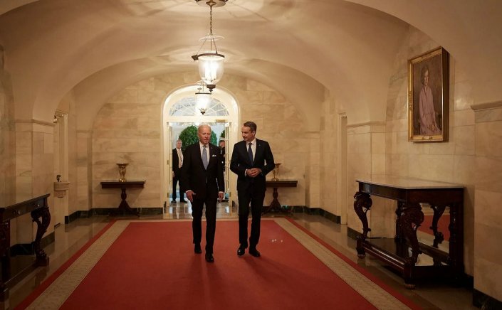 PM Mitsotakis: Μητσοτάκης σε δημοσιογράφους, “Αν δεχθούμε πρόσκληση από ΗΠΑ θα ανταποκριθούμε, δεν έχουμε ημερομηνία ακόμη”