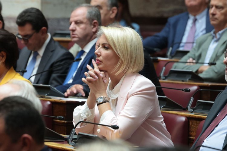 MP Katerina Monogiou: Καθοριστικές οι ενέργειες της Κατερίνας Μονογυιού για την ολοκλήρωση των συμβάσεων απευθείας παραχώρησης χρήσης αιγιαλού