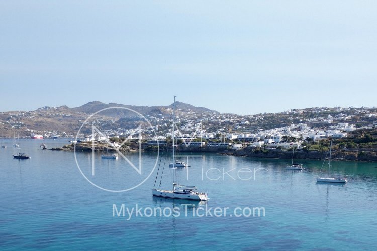 Tourism Season 2024: Σε last minute κρατήσεις και... προσφορές ποντάρουν οι δύο premium προορισμοί της χώρας, Μύκονος και Σαντορίνη τον Αύγουστο