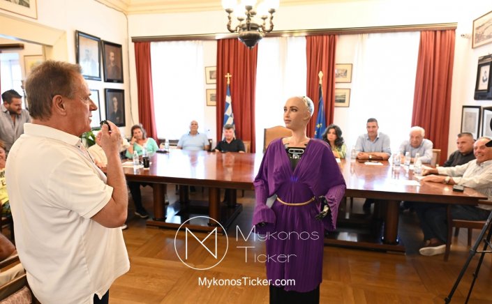 Χ. Βερώνης: Θετική η επίδραση της Τεχνητής Νοημοσύνης στην βιώσιμη ανάπτυξη και στην προώθηση της Μυκόνου [Video]