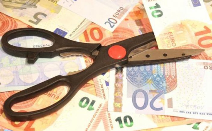 Taxation and Taxes: Ποιοι και πώς κερδίζουν «κούρεμα» 50% στα πρόστιμα της Εφορίας