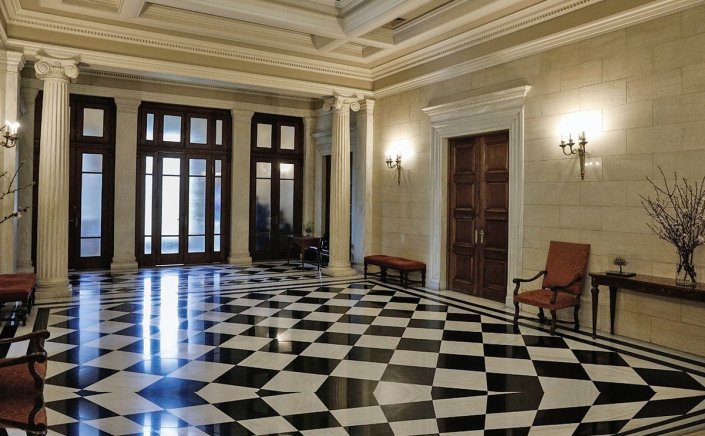 Maximos Mansion: Όνομα - έκπληξη για το Υπουργείο Εξωτερικών