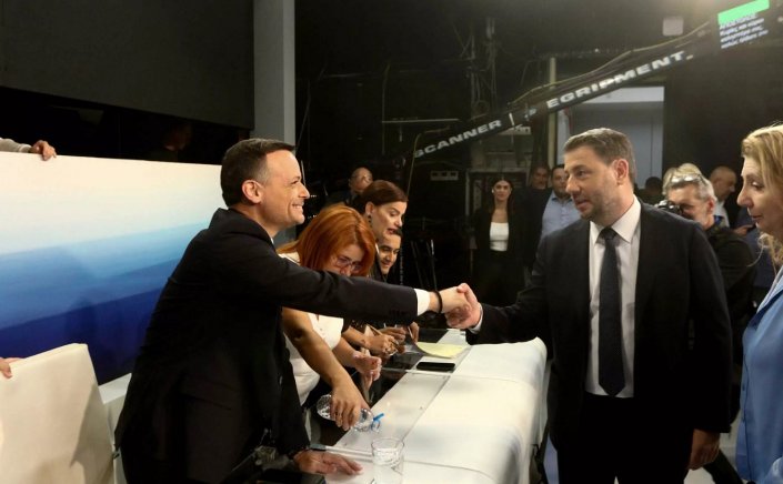 PASOK Leadership Candidates: Και τώρα οι δυο τους!! Τα «χαρτιά» Ανδρουλάκη και Δούκα για τον β’ γύρο - Τι θα κάνουν Γερουλάνος, Διαμαντοπούλου!!