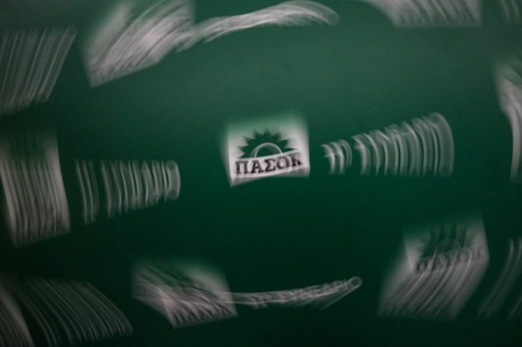 PASOK Leadership Candidates: Τι σημαίνει η σαρωτική νίκη Ανδρουλάκη; Ποιοι παράγοντες καθόρισαν τη νίκη - Ποιο είναι το στοίχημα για την επόμενη μέρα!!