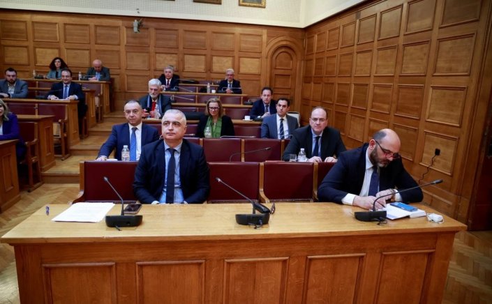 Politics and current affairs: Γιατί ξαφνιάστηκαν τα γαλάζια μέλη της Εξεταστικής για τα Τέμπη