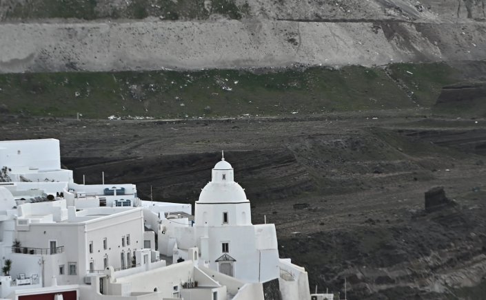 Santorini earthquakes - Λέκκας: «Θα είναι μια μακρόσυρτη ακολουθία - Το φαινόμενο ανέδειξε τα χρόνια προβλήματα - Σχεδόν τα μισά κτίρια της Σαντορίνης είναι αυθαίρετα»