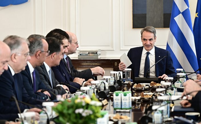 PM Mitsotakis: Κυριάκος Μητσοτάκης για συλλαλητήριο Τεμπών, "Κινδυνολογεί και ανοίγει παράθυρο για πρόωρες εκλογές"