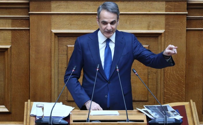 PM Mitsotakis: Με συνταγματική αναθεώρηση άρση της μονιμότητας στο Δημόσιο [Video]