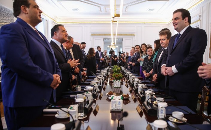 Government Reform: Ανασχηματισμός προ των πυλών!! Το κυβερνητικό σχήμα έχει απογοητευτικά δοκιμαστεί - Η ώρα της κρίσης!!