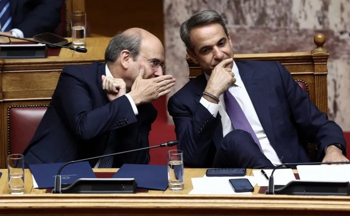 Politics & current affairs: Ο Κυριάκος, ο Κωστής, η αντιπροεδρία και τα «δαχτυλίδια»