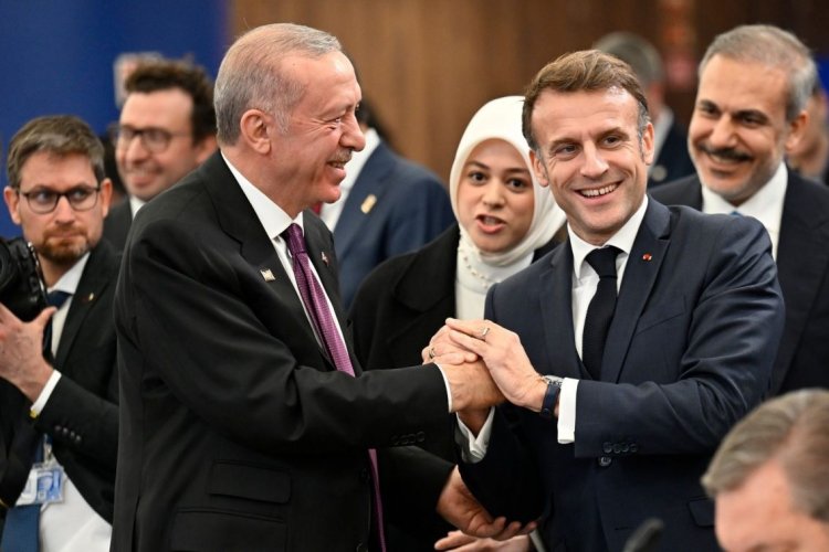 Europe's leaders meet in UK: Μετά τη Γαλλία και η Βρετανία σνομπάρει  την Αθήνα και αναβαθμίζει την Τουρκία!!