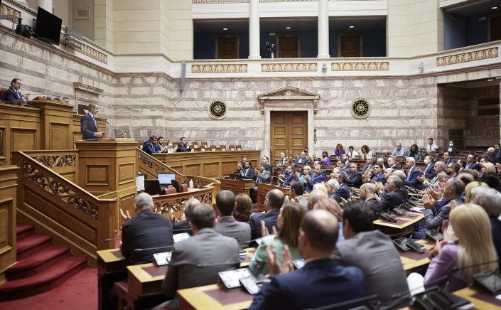 Parliamentary Group of ND: Το… ραντεβού στην Κοινοβουλευτική Ομάδα της ΝΔ και το «φρένο» της κυβέρνησης στην παροχολογία