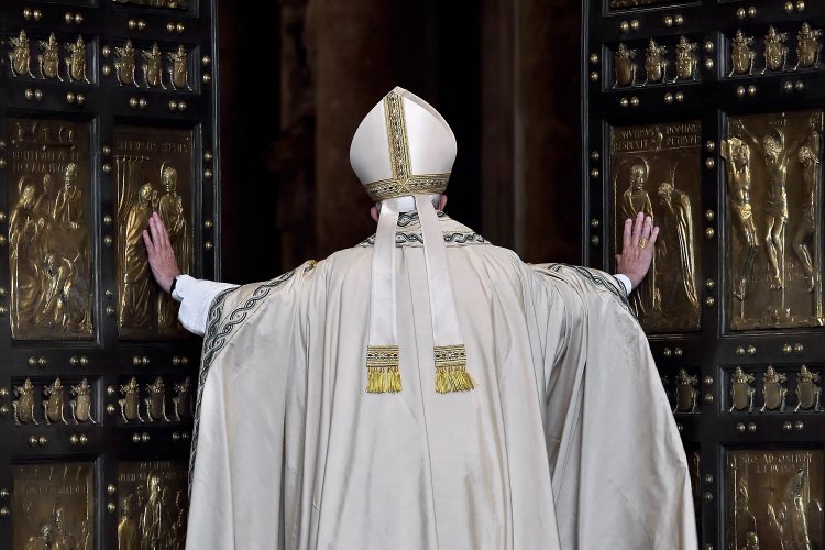 Pope Francis Dies. What Happens Next? Vatican Rules Explained: Η επόμενη μέρα στο Βατικανό - Οι μνηστήρες, η διαδικασία εκλογής του νέου Πάπα, το χρονοδιάγραμμα