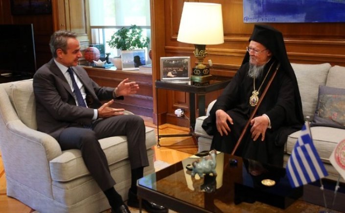 PM Mitsotakis - Patriarch Bartholomew: Η επίσκεψή σας μας δίνει δύναμη στον δύσκολο δρόμο της ανάταξης της πατρίδας 