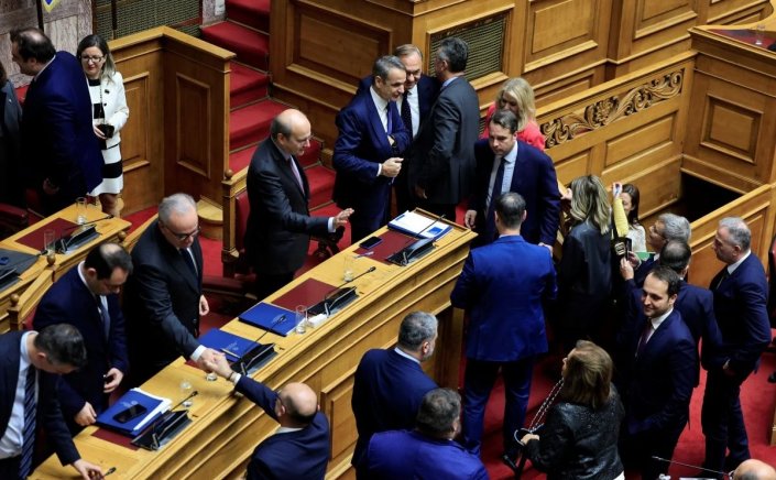 Government & Political Affairs: Έρχεται «πονηρή» πρόταση από βουλευτές ΝΔ για τους σταυρούς στα ψηφοδέλτια