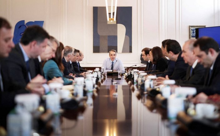 Behind the Politics: Το παρασκήνιο της Συνταγματικής Αναθεώρησης και ο σχεδιασμός Μητσοτάκη