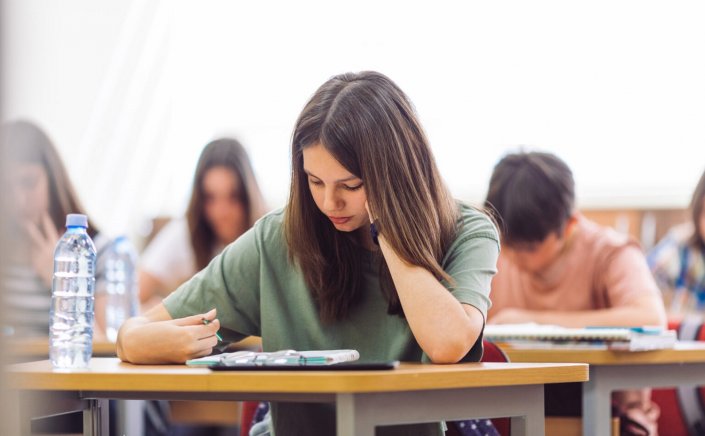 High school exams: Αλλαγές στις Προαγωγικές & Απολυτήριες εξετάσεις στο Λύκειο!! Τι προβλέπει η νέα ρύθμιση για τις επαναληπτικές εξετάσεις του Σεπτεμβρίου!!