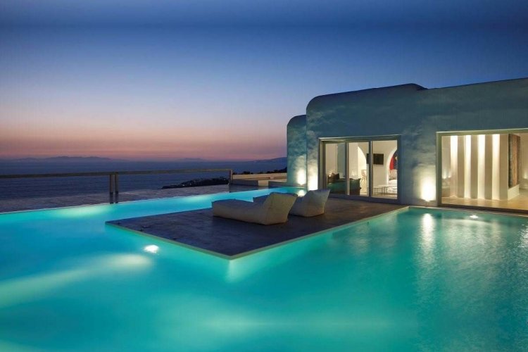 The Tourism model is changing: Αλλάζει το Τουριστικό μοντέλο!! «Εξανεμίζονται» τα έσοδα της εστίασης, πίεση στα ξενοδοχεία - Οι επιπτώσεις είναι ήδη ορατές!!