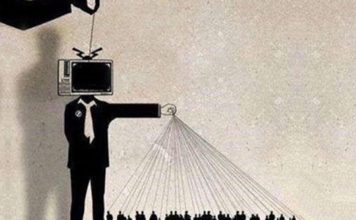 Behind The Scenes: Οι σχέσεις Μαξίμου με «καναλάρχες»!! Από τη στοργή στην οργή και την καχυποψία!!