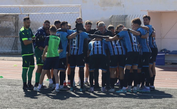 Xpήστos Bεpώvηs για τη νίκη της Α.Ε. Mυκόνου: “Συγχαρητήρια σε όλα τα παιδιά και στο προπονητικό τιμ - Ως Δήμος θα συνεχίσουμε να είμαστε πάντα δίπλα στον αθλητισμό”