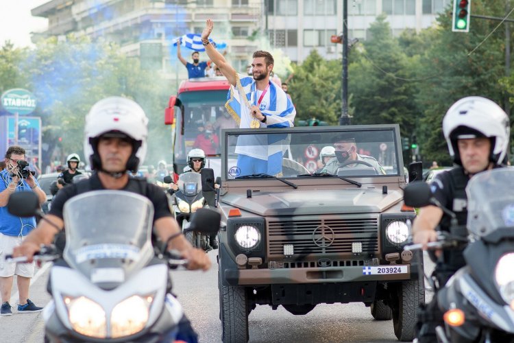 Stefanos Ntouskos: Ποιος είναι ο Γιαννιώτης παγκόσμιος πρωταθλητής - Από τον στίβο στα κουπιά και από την ιατρική στο βάθρο