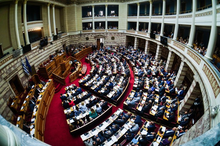 Behind the Politics: Αμετάβλητο παραμένει το πολιτικό σκηνικό!! Ζητείται αντιπολίτευση ικανή να κυβερνήσει!!