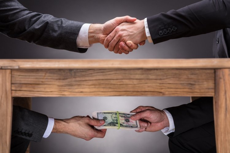 Corruption in the Greek Public Sector: Ιστορίες διαφθοράς στο Ελληνικό Δημόσιο!! «Πρωταθλητές» οι Δήμοι [Έγγραφο]