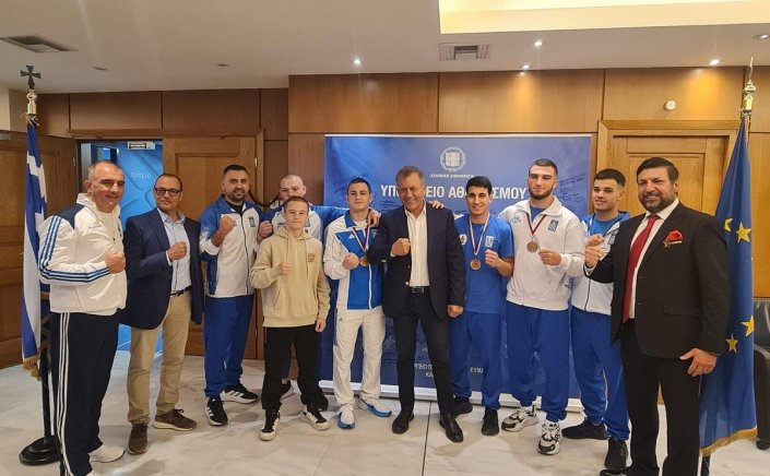 Hellenic Boxing: Η Ελληνική Πυγμαχία στο Υπουργείο Αθλητισμού – Θερμή Υποδοχή από τον Υπουργό Γιάννη Βρούτση [Video]