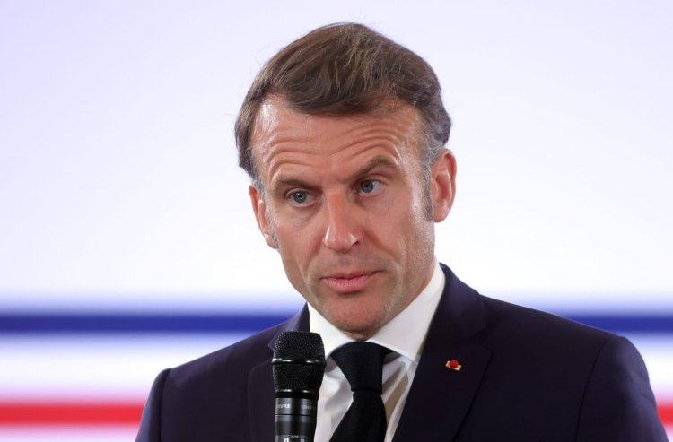 Why Macron’s meltdown weakens Europe: Γιατί η κατάρρευση του Μακρόν αποδυναμώνει την Ευρώπη [Politico]