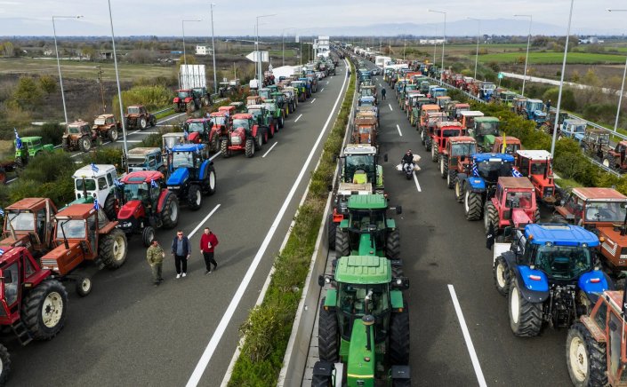 Protesting Greek farmers: Πόσες χιλιάδες τρακτέρ στις εθνικές έχει «ταυτοποιήσει» η ΕΛΑΣ