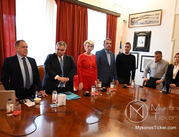 Mayor of Mykonos - Χρήστος Βερώνης: «Η Μύκονος ανακτά τη Λαμπρότητά της – Κοινωνική κατοικία, θεσμική σταθερότητα & Στρατηγική ανασυγκρότηση» [Video]