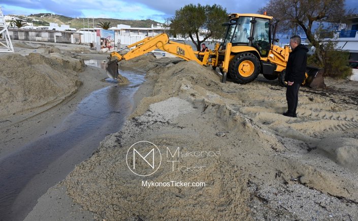 Μύκονος: Τρίτη συνεχόμενη παρέμβαση στον Ορνό για την άμεση απορροή των Ομβρίων Υδάτων [Εικόνες &Video]