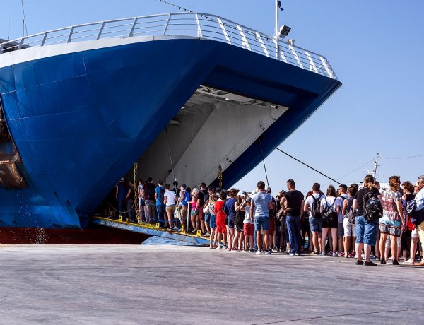 Ferry Ticket Spike: Φόβοι για κατακόρυφη αύξηση στις τιμές των Ακτοπλοϊκών Εισιτηρίων
