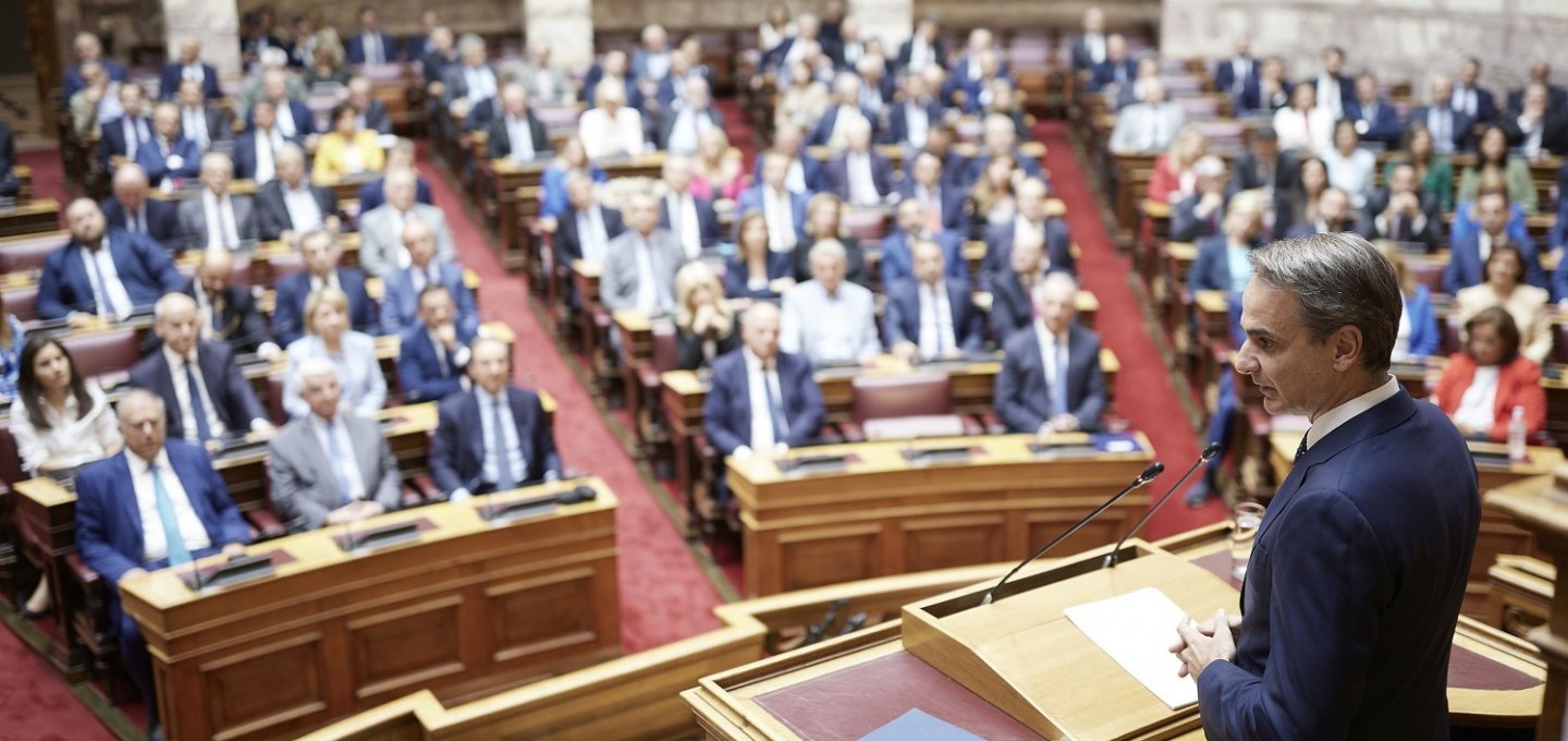 Greek Government Crisis: Το «Γαλάζιο» ρήγμα μεγαλώνει!! Η απειλή των Βουλευτών & ο νέος πονοκέφαλος του Μαξίμου - Γιατί η κάλυψη Λαζαρίδη ρίχνει λάδι στη φωτιά στη ΝΔ!!