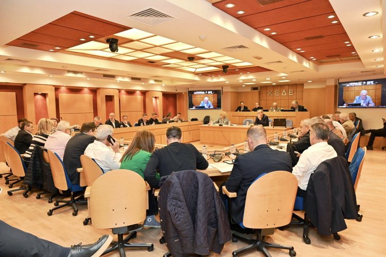 KEDE Supports Contract Workers: Ηχηρό μήνυμα από τους Δήμους!! Ασπίδα προστασίας για τους εργαζόμενους στις κοινωνικές δομές των ΟΤΑ - Κατάργηση και της διάταξης Βορίδη!!