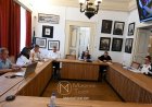Mykonos Budget Verdict: «Ναι» Ομόφωνα. €19 Εκατομμύρια στο Ταμείο. Το Νησί παίζει στη Μεγάλη Κατηγορία [Video]