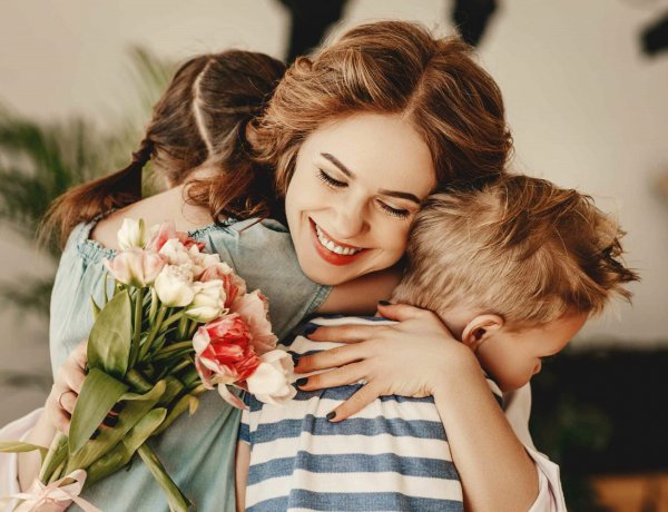 Mother's Day History: Γιορτάζοντας τη Μητρική Αγάπη! Η Ιστορία της Ημέρας της Μητέρας & Πώς ξεκίνησε η γιορτή της γονιμότητας και της μητρότητας!