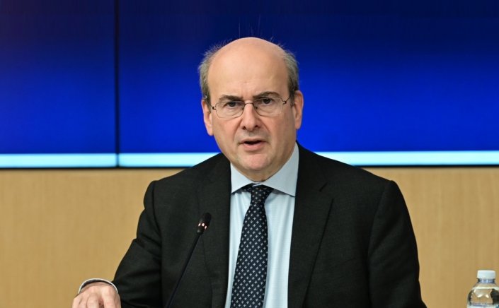 Anti-Bureaucracy Draft Law: Σε δημόσια διαβούλευση το νέο νομοσχέδιο, με 14 παρεμβάσεις για ένα κράτος χωρίς γραφειοκρατία