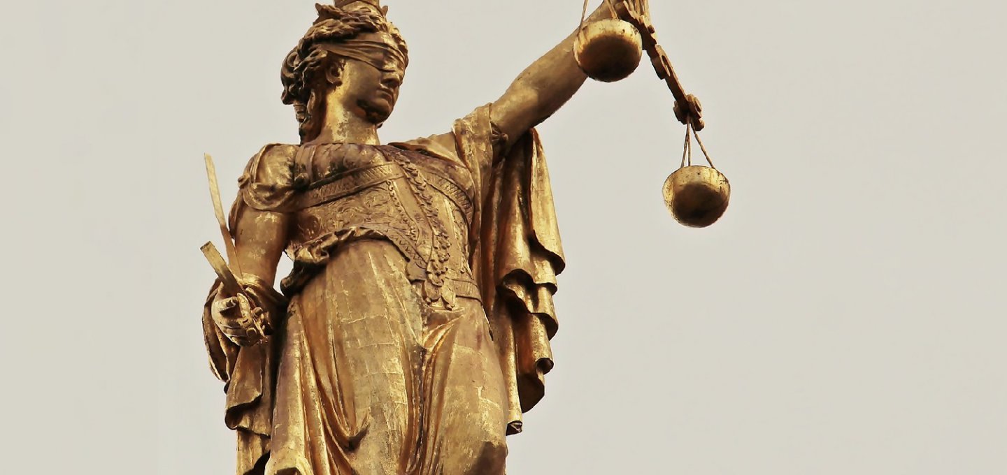 Judicial Reshuffle: Αναδιοργάνωση της Δικαιοσύνης! Ποιοι είναι οι νέοι Εφέτες και Εισαγγελείς που τοποθετούνται σε Σύρο και Νάξο! Όλες οι τοποθετήσεις νεοπροαχθέντων δικαστικών λειτουργών [Έγγραφα]