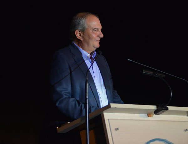 Political Gambit: Η στρατηγική Μαξίμου για Καραμανλή, ή «ουδετερότητα» ή «απομόνωση»! Το ρίσκο και η στρατηγική!