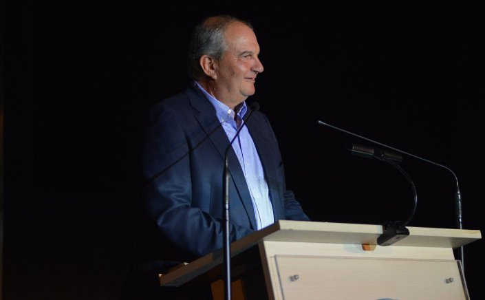 Political Gambit: Η στρατηγική Μαξίμου για Καραμανλή, ή «ουδετερότητα» ή «απομόνωση»! Το ρίσκο και η στρατηγική!