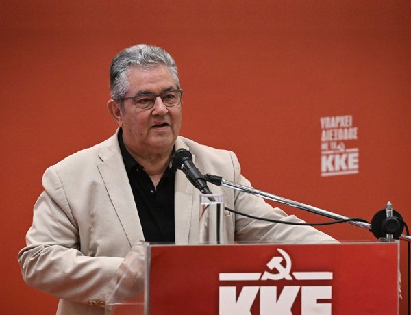 KKE Chief, Pre-Scripted Governance: Το πρόγραμμα της επόμενης κυβέρνησης, όποια κι αν είναι, συνεργασίας ή όχι, είναι ήδη “γραμμένο” και είναι “από χέρι” αντιλαϊκό και επικίνδυνο [Video]