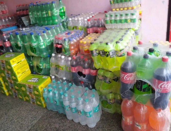 Packaging Crackdown: Τέλος οι εξάδες νερών και αναψυκτικών, στα super market με εντολή ΕΕ!  Πότε ξεκινούν οι αλλαγές!