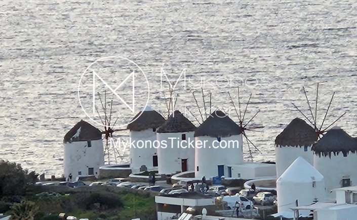 Heritage Protection - Mykonos: Έκτακτη σύσταση αποφυγής στάθμευσης στους εμβληματικούς Κάτω Μύλους από 14 έως 16 Ιουλίου